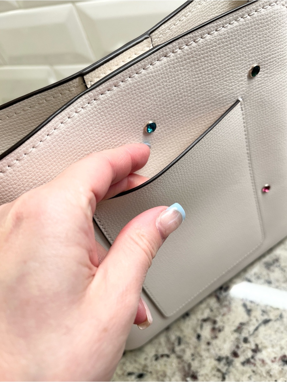 Kate Spade Darcy Small Bucket with Gemstone Details Crossbody Bag EUC - Picture 6 of 13
